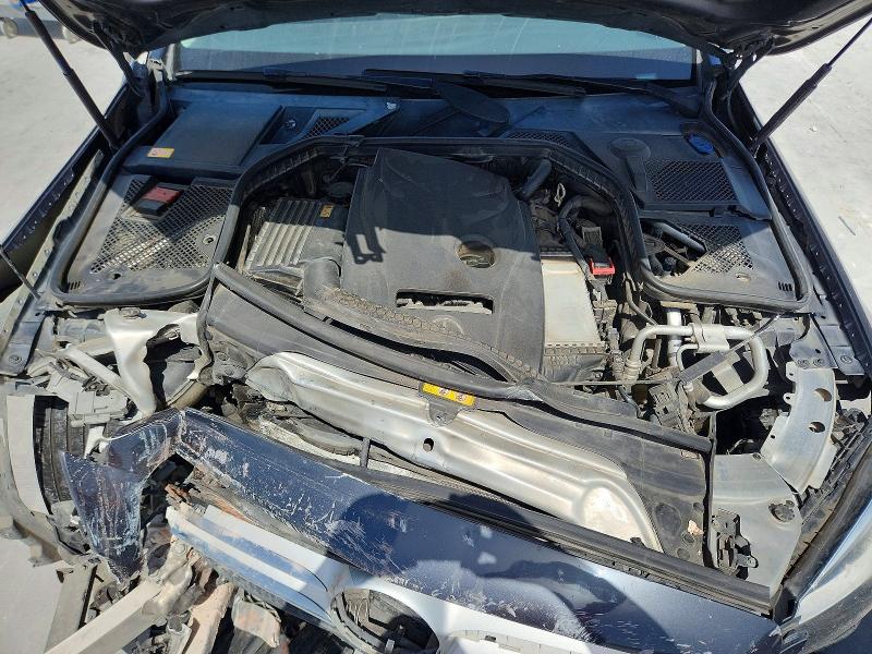 2015 Mercedes-benz C მანქანა იყიდება აუქციონზე, vin: 55SWF4KB4FU020713, აუქციონის ნომერი: 85986415