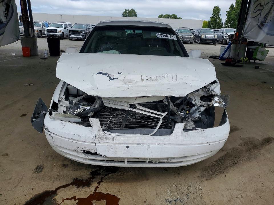 58148776 :رقم المزاد ، JT2BG22K7X0289606 vin ، 1999 Toyota Camry مزاد بيع