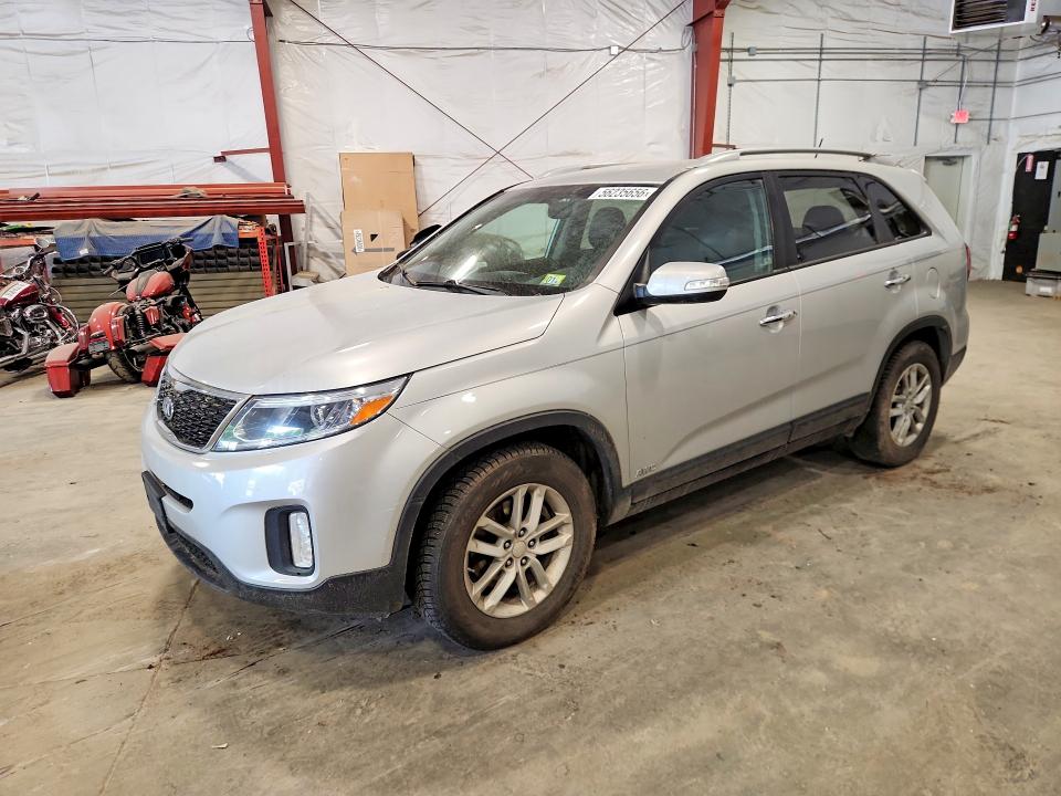 2014 Kia Sorento მანქანა იყიდება აუქციონზე, vin: 5XYKTDA69EG482673, აუქციონის ნომერი: 56235656