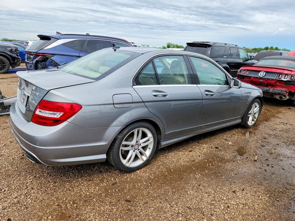56288296 :رقم المزاد ، WDDGF8AB4DR298703 vin ، 2013 Mercedes-benz C مزاد بيع