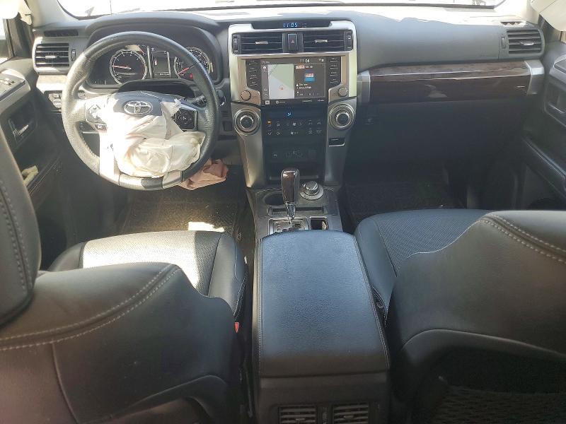 58819736 :رقم المزاد ، JTEBU5JR0L5832173 vin ، 2020 Toyota 4runner مزاد بيع