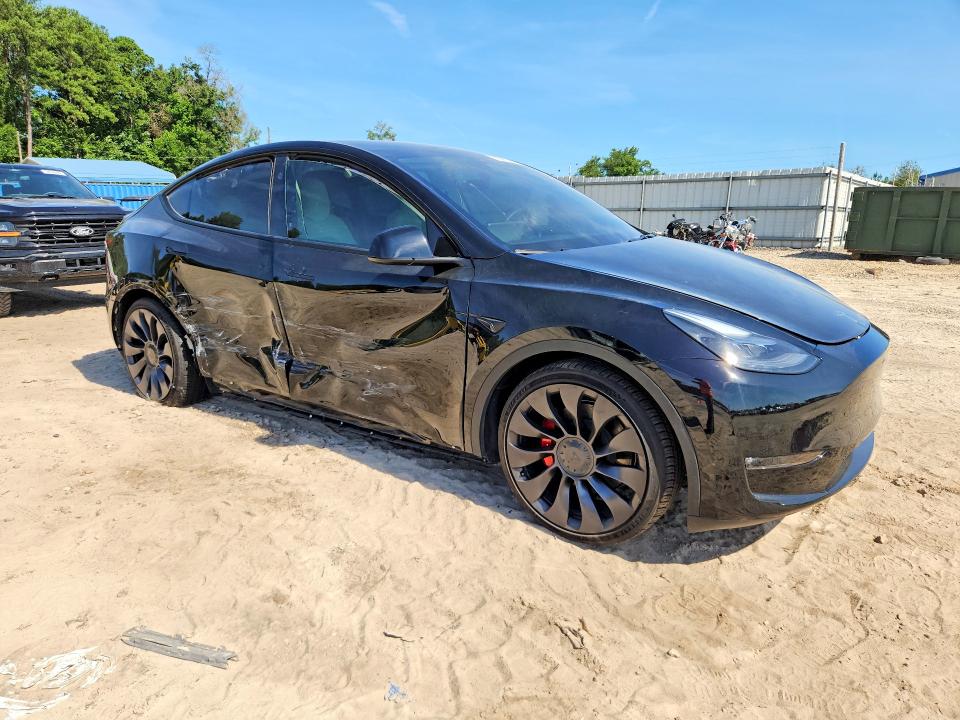 Продаж на аукціоні авто 2024 Tesla Model Y, vin: 7SAYGDEF8RF039777, номер лоту: 58462386