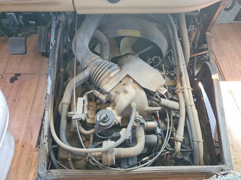 59122996 :رقم المزاد ، 3FCNF53S1XJA31698 vin ، 1999 Ford F550 مزاد بيع