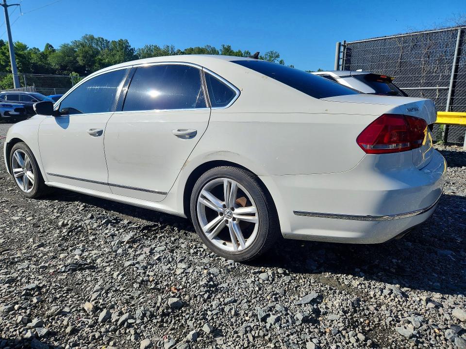 Продажа на аукционе авто 2015 Volkswagen Passat, vin: 1VWBT7A30FC005124, номер лота: 57208846