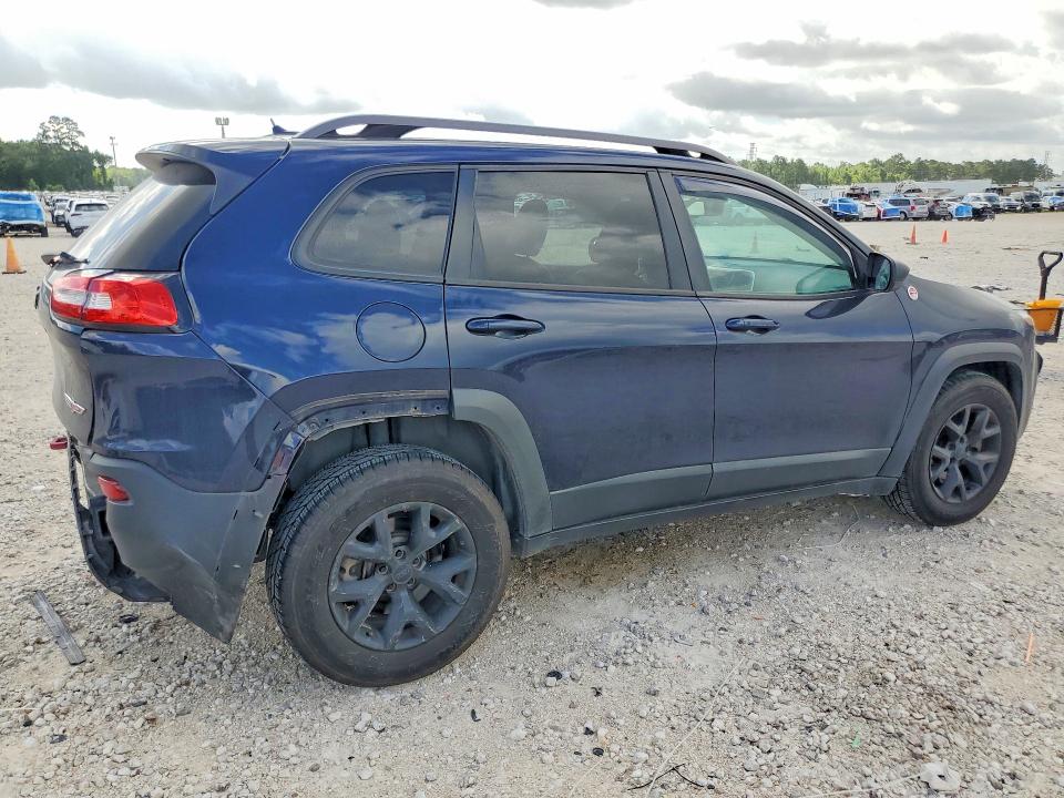 56739256 :رقم المزاد ، 1C4PJMBS5FW687208 vin ، 2015 Jeep Cherokee مزاد بيع