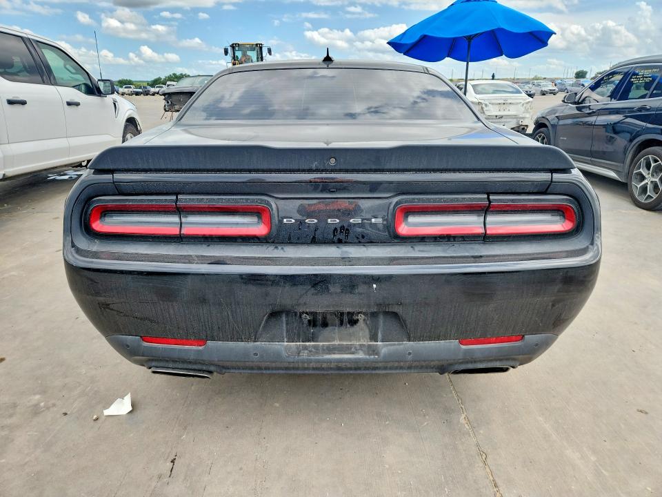 57048076 :رقم المزاد ، 2C3CDZFJXGH131422 vin ، 2016 Dodge Challenger مزاد بيع