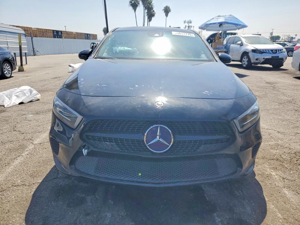 2019 Mercedes-benz A მანქანა იყიდება აუქციონზე, vin: WDD3G4EBXKW017243, აუქციონის ნომერი: 55817776