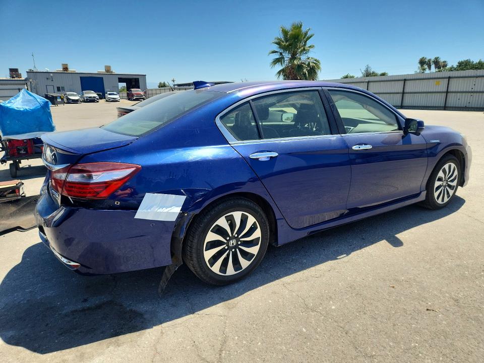 Продажа на аукционе авто 2017 Honda Accord, vin: JHMCR6F7XHC015933, номер лота: 58277226