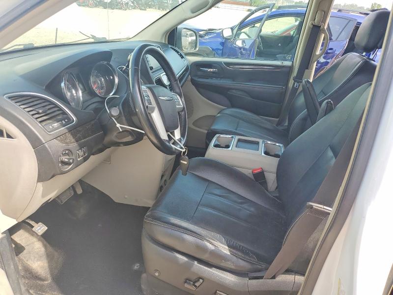 59109796 :رقم المزاد ، 2C4RC1BG9FR577378 vin ، 2015 Chrysler Town & Country مزاد بيع