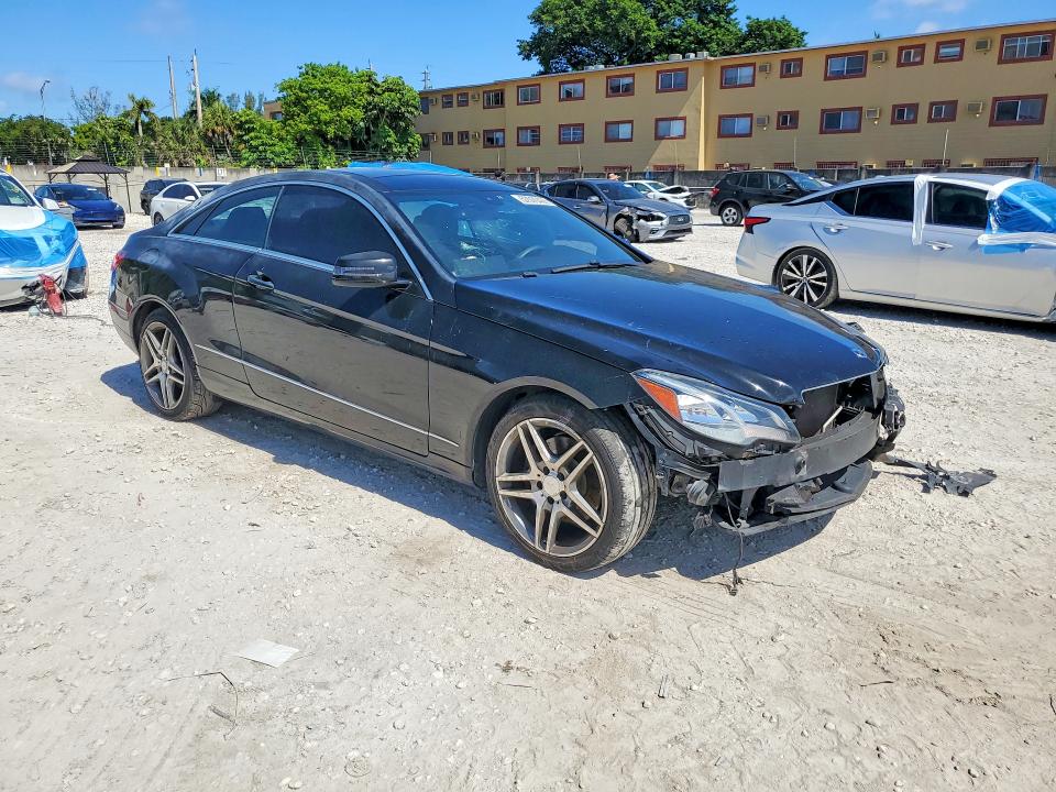 57570436 :رقم المزاد ، WDDKJ5KBXEF253094 vin ، 2014 Mercedes-benz E مزاد بيع