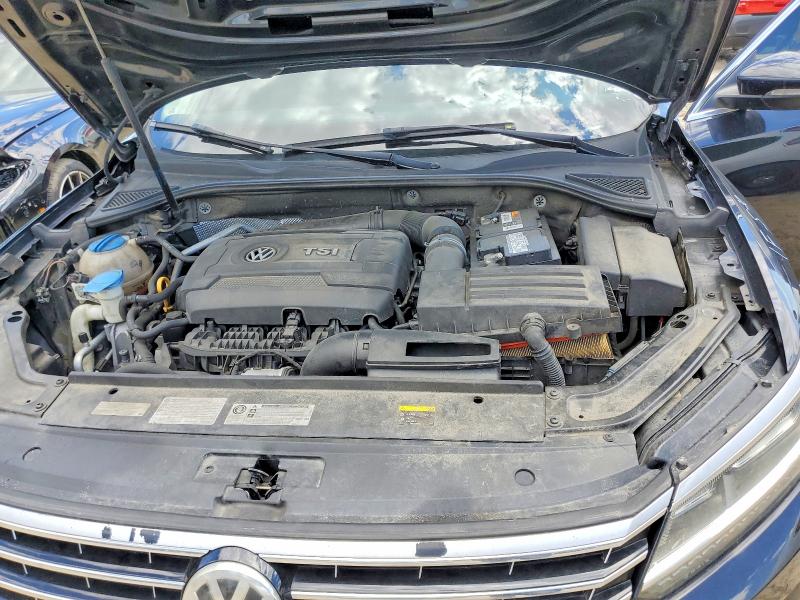 57315446 :رقم المزاد ، 1VWCT7A33HC063476 vin ، 2017 Volkswagen Passat مزاد بيع