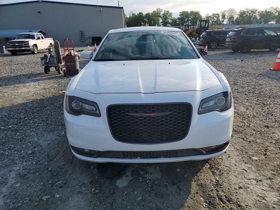 55360086 :رقم المزاد ، 2C3CCABG3MH511826 vin ، 2021 Chrysler 300 مزاد بيع