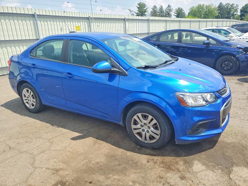 56892496 :رقم المزاد ، 1G1JB5SG7H4163604 vin ، 2017 Chevrolet Sonic مزاد بيع
