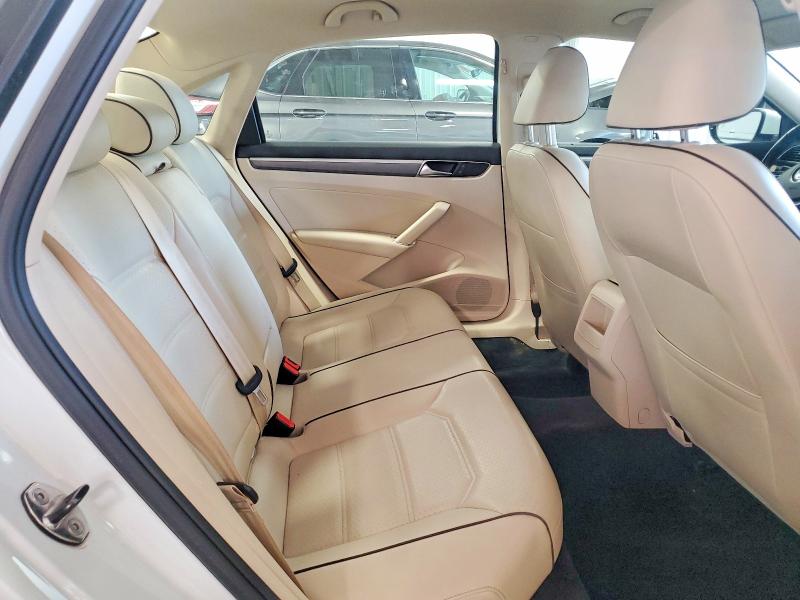 Продажа на аукционе авто 2017 Volkswagen Passat, vin: 1VWDT7A37HC062206, номер лота: 56041946