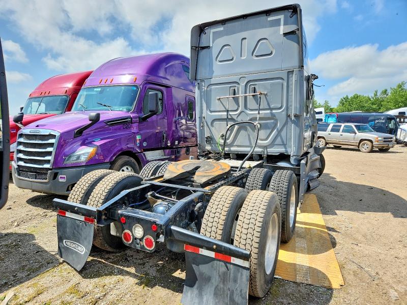 2022 Freightliner Cascadia 126 მანქანა იყიდება აუქციონზე, vin: 3AKJHHDR8NSNB9817, აუქციონის ნომერი: 58200526