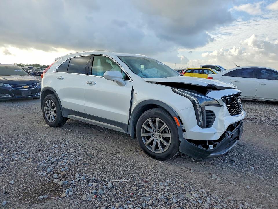56585666 :رقم المزاد ، 1GYFZCR42KF127947 vin ، 2019 Cadillac Xt4 مزاد بيع