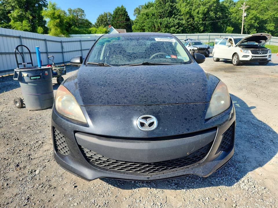 57028926 :رقم المزاد ، JM1BL1U77D1715211 vin ، 2013 Mazda 3 مزاد بيع