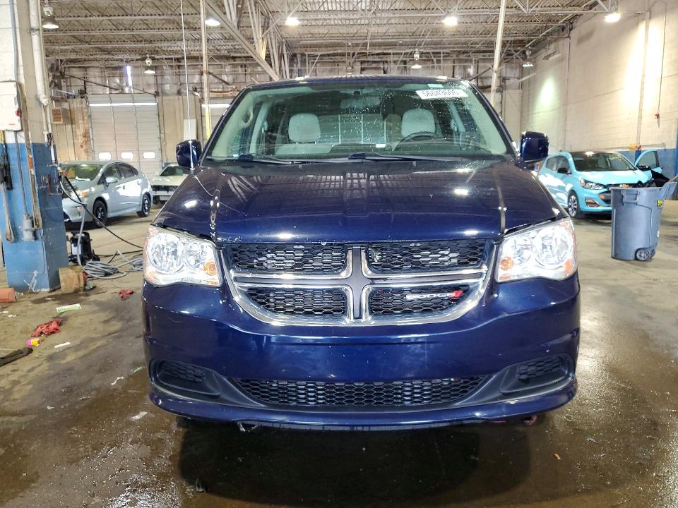 2015 Dodge Grand Caravan მანქანა იყიდება აუქციონზე, vin: 2C4RDGCGXFR623654, აუქციონის ნომერი: 56043606