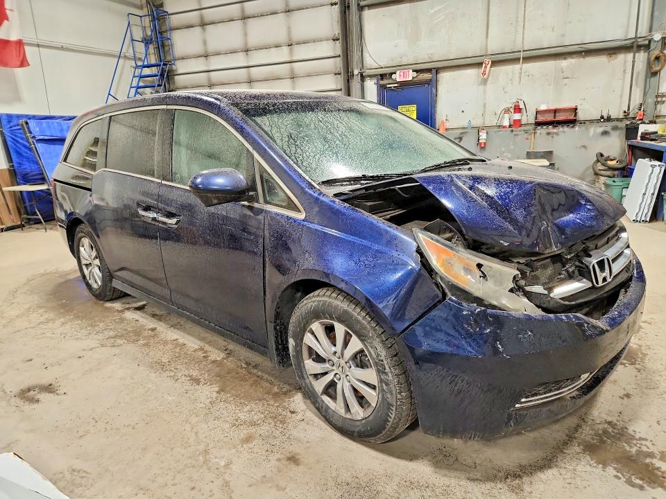 52922896 :رقم المزاد ، 5FNRL5H43FB511084 vin ، 2015 Honda Odyssey مزاد بيع