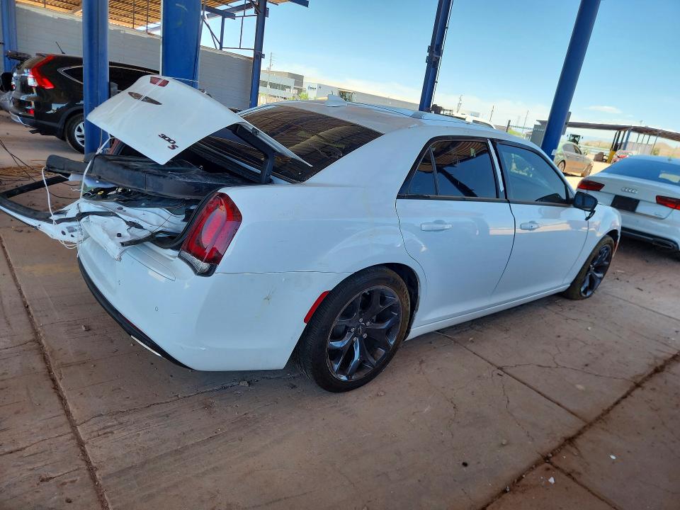 Продажа на аукционе авто 2023 Chrysler 300, vin: 2C3CCABG5PH577427, номер лота: 55450516