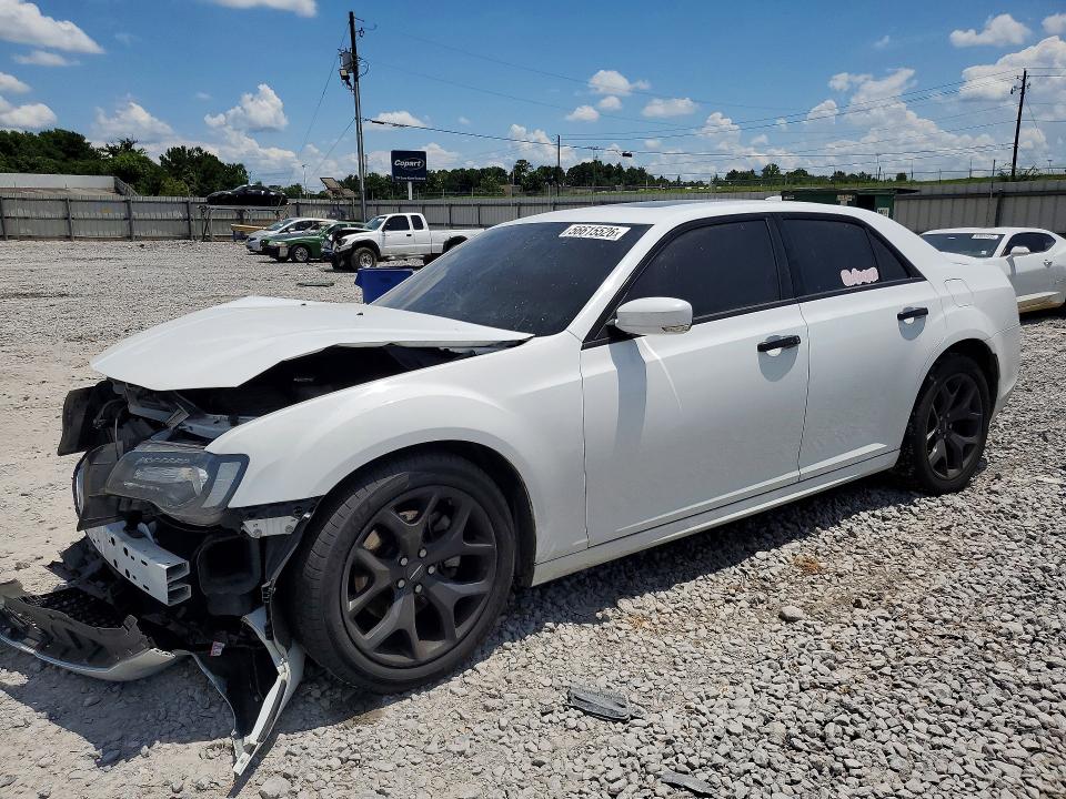 56615526 :رقم المزاد ، 2C3CCABT8MH582226 vin ، 2021 Chrysler 300 مزاد بيع