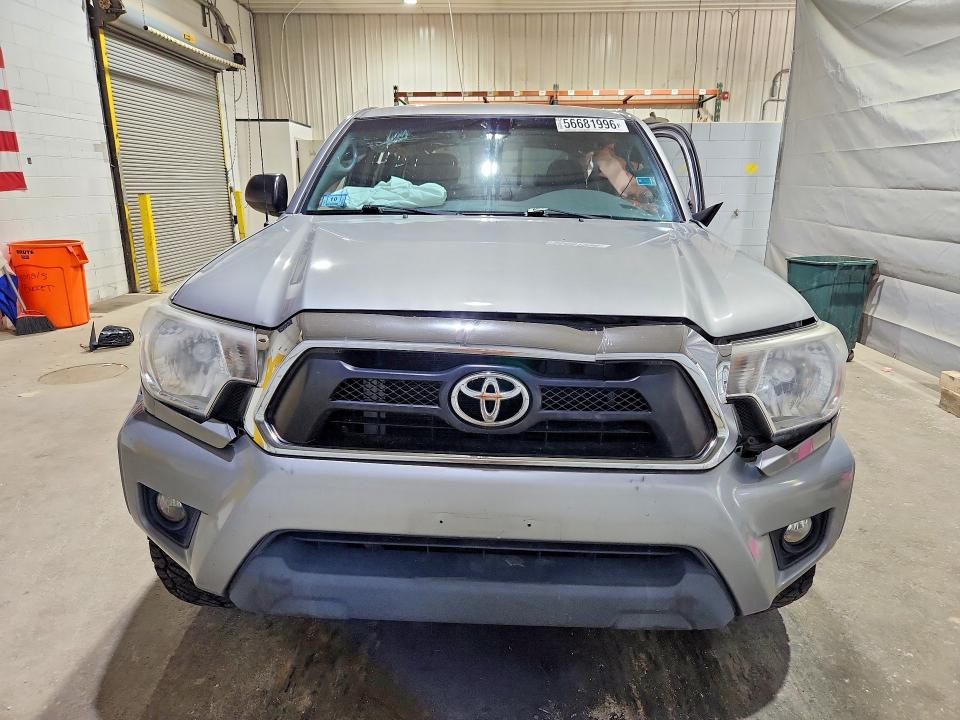 Продажа на аукционе авто 2015 Toyota Tacoma, vin: 3TMLU4EN4FM203850, номер лота: 56681996
