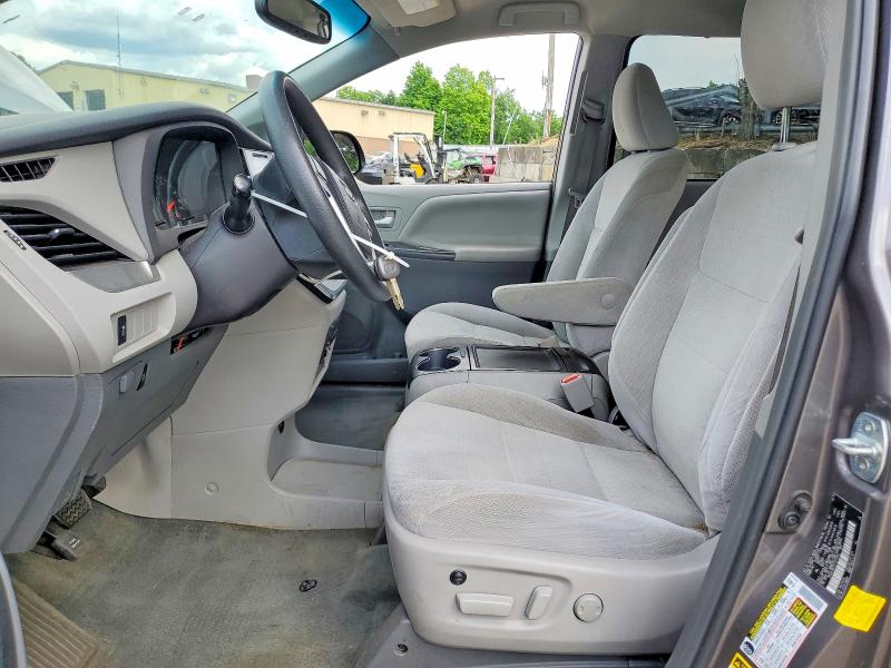 57293596 :رقم المزاد ، 5TDJK3DCXFS127171 vin ، 2015 Toyota Sienna مزاد بيع