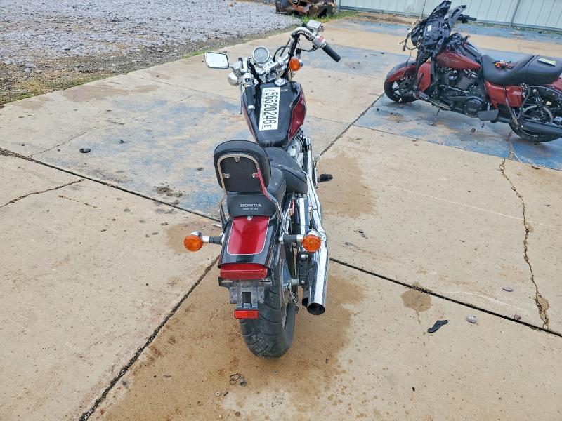 1993 Honda Vt1100 მანქანა იყიდება აუქციონზე, vin: 1HFSC1812PA701667, აუქციონის ნომერი: 56520246