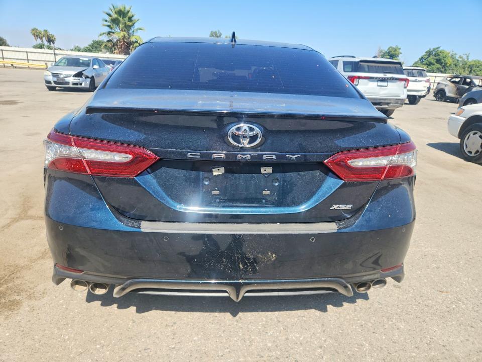 Auction sale of the 2018 Toyota Camry, vin: 4T1BZ1HK6JU506772, lot number: 57882646