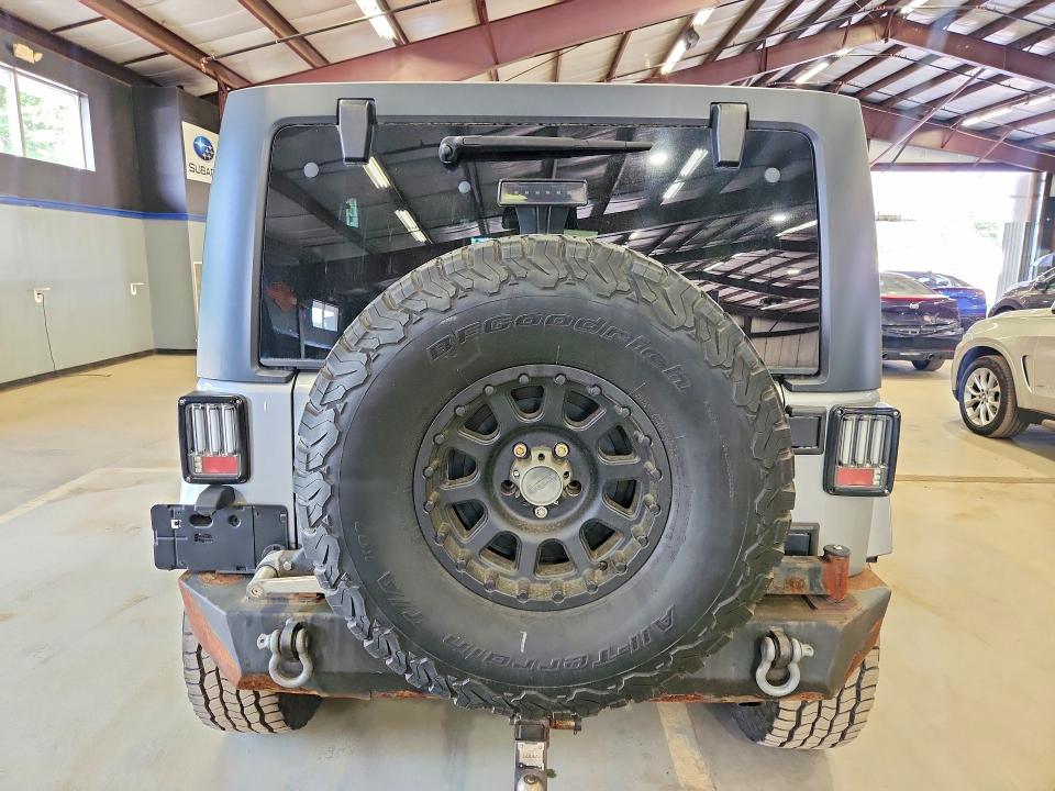 2015 Jeep Wrangler Unlimited მანქანა იყიდება აუქციონზე, vin: 1C4BJWEGXFL642697, აუქციონის ნომერი: 55967506