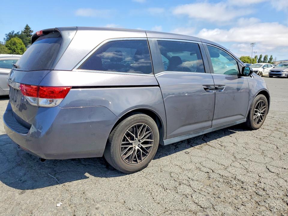 57330486 :رقم المزاد ، 5FNRL5H28GB123574 vin ، 2016 Honda Odyssey مزاد بيع