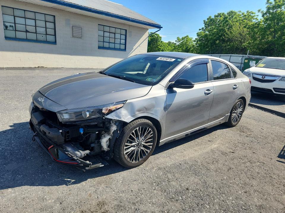 2022 Kia Forte მანქანა იყიდება აუქციონზე, vin: 3KPF54AD5NE495539, აუქციონის ნომერი: 56325876