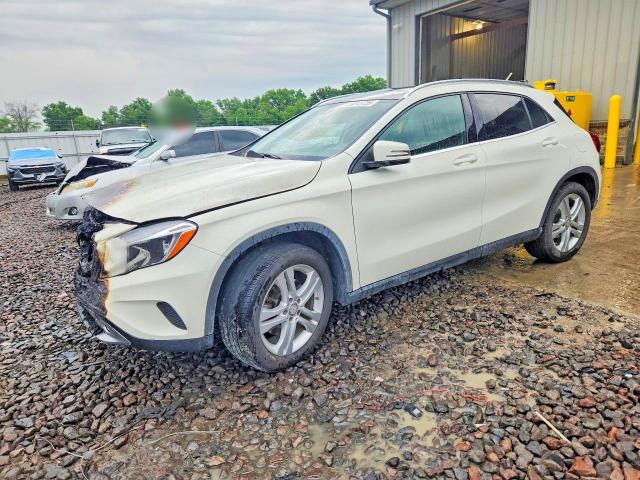 2015 Mercedes-benz Gla მანქანა იყიდება აუქციონზე, vin: WDCTG4GB4FJ170785, აუქციონის ნომერი: 55313726