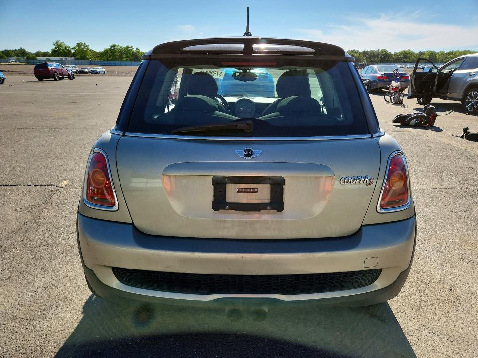 2008 Mini Cooper მანქანა იყიდება აუქციონზე, vin: WMWMF73598TT90233, აუქციონის ნომერი: 57595266