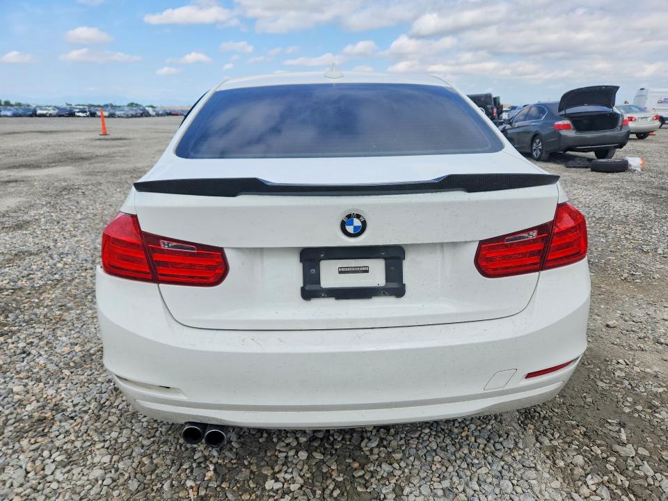 55835366 :رقم المزاد ، WBA3B5G50ENS09980 vin ، 2014 Bmw 328 مزاد بيع