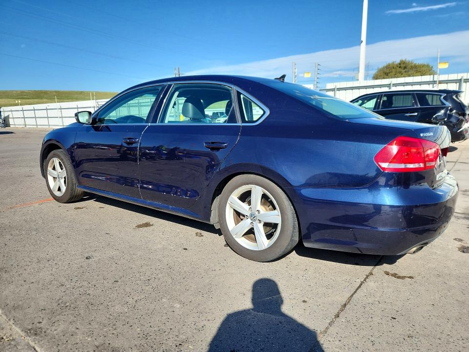 56084236 :رقم المزاد ، 1VWBS7A30EC065339 vin ، 2014 Volkswagen Passat مزاد بيع
