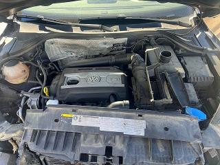 57114226 :رقم المزاد ، WVGBV7AX1HK023782 vin ، 2017 Volkswagen Tiguan مزاد بيع