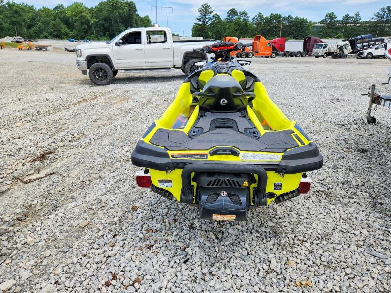 57679386 :رقم المزاد ، CAYDV01015J718 vin ، 2018 Sea-doo Rxt 260 مزاد بيع