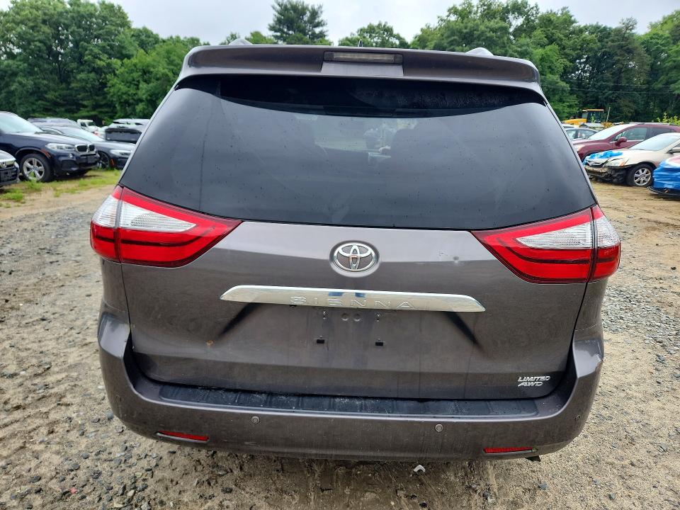 58659456 :رقم المزاد ، 5TDDZ3DC6HS156601 vin ، 2017 Toyota Sienna مزاد بيع