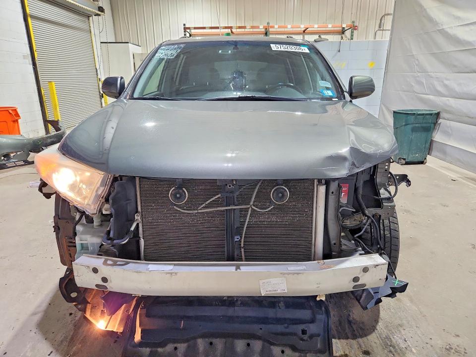 2012 Toyota Highlander მანქანა იყიდება აუქციონზე, vin: 5TDBK3EH0CS119137, აუქციონის ნომერი: 57520306