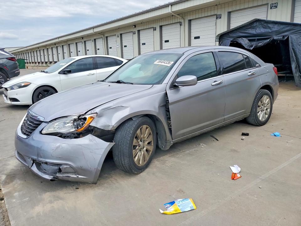 Auction sale of the 2013 Chrysler 200, vin: 1C3CCBAGXDN738767, lot number: 58404336