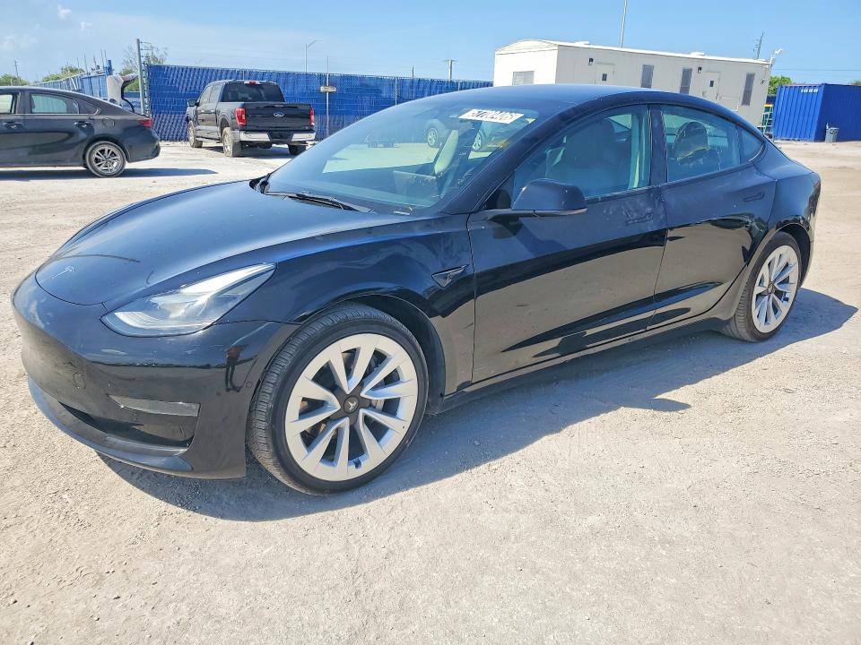 2022 Tesla Model 3 მანქანა იყიდება აუქციონზე, vin: 5YJ3E1EA6NF372439, აუქციონის ნომერი: 57700406