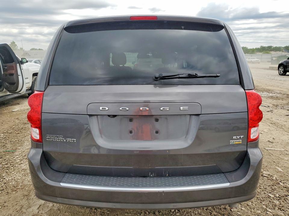 56130746 :رقم المزاد ، 2C4RDGCG4KR747316 vin ، 2019 Dodge Grand Caravan مزاد بيع