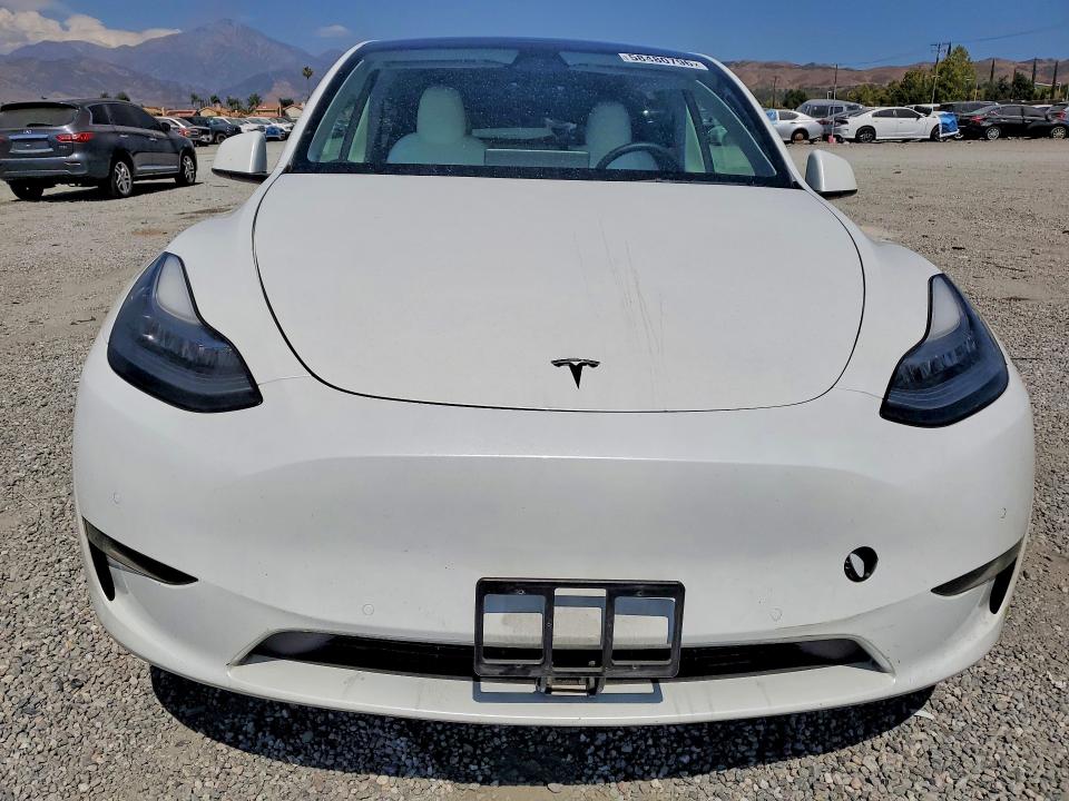 58480796 :رقم المزاد ، 7SAYGAEE4PF588444 vin ، 2023 Tesla Model Y مزاد بيع