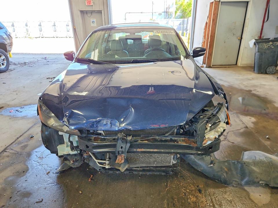 57499626 :رقم المزاد ، 1VWCN7A31DC068065 vin ، 2013 Volkswagen Passat مزاد بيع