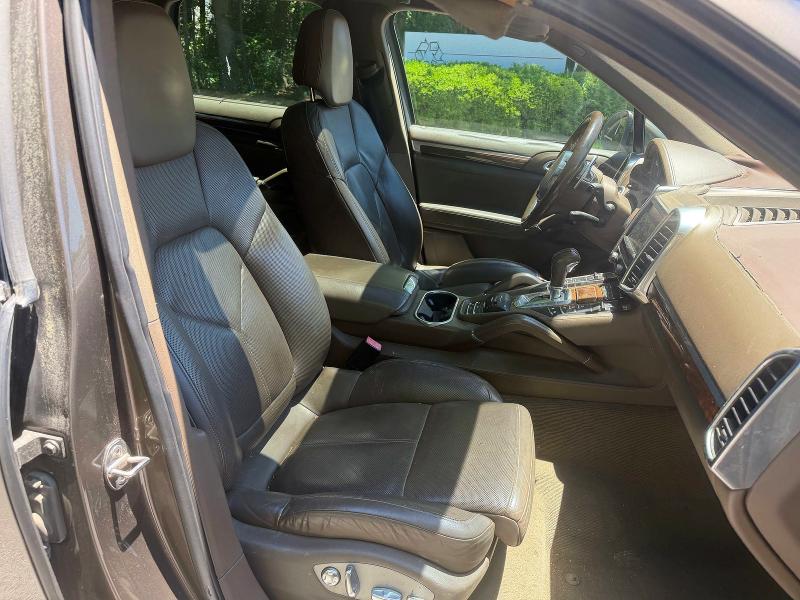 56469026 :رقم المزاد ، WP1AE2A27CLA91108 vin ، 2012 Porsche Cayenne مزاد بيع