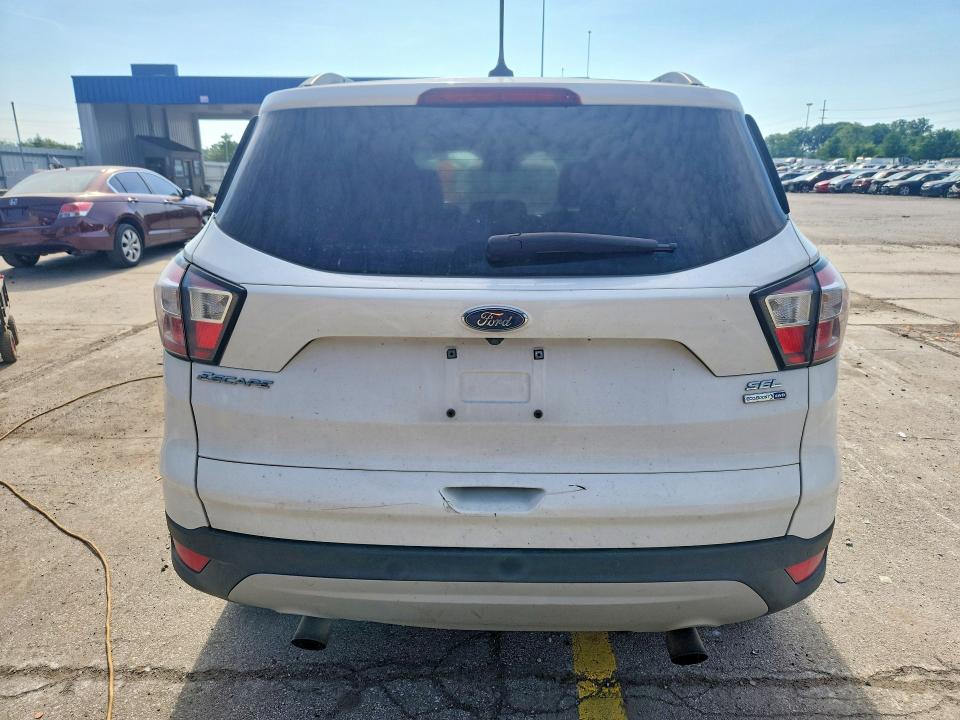 56435556 :رقم المزاد ، 1FMCU9HD7JUA67360 vin ، 2018 Ford Escape مزاد بيع