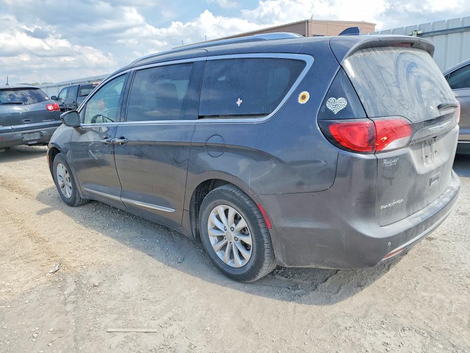 Auction sale of the 2018 Chrysler Pacifica, vin: 2C4RC1BG8JR219018, lot number: 55859426