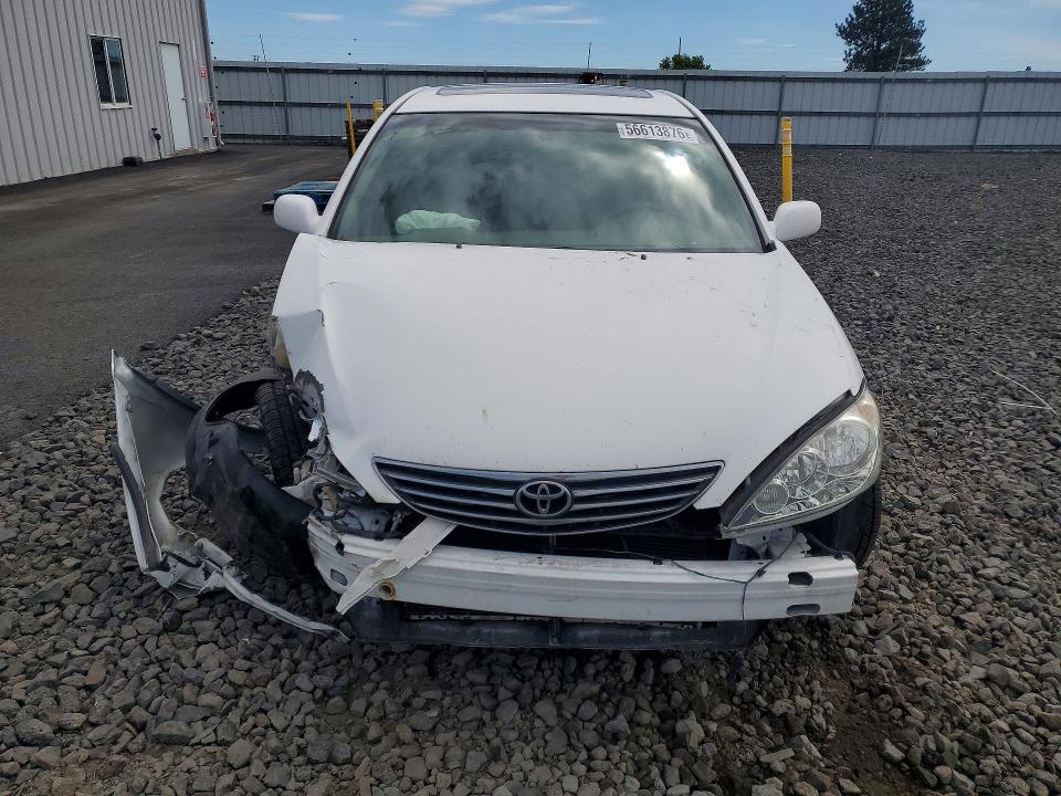 56613876 :رقم المزاد ، JTDBF30K250163198 vin ، 2005 Toyota Camry مزاد بيع