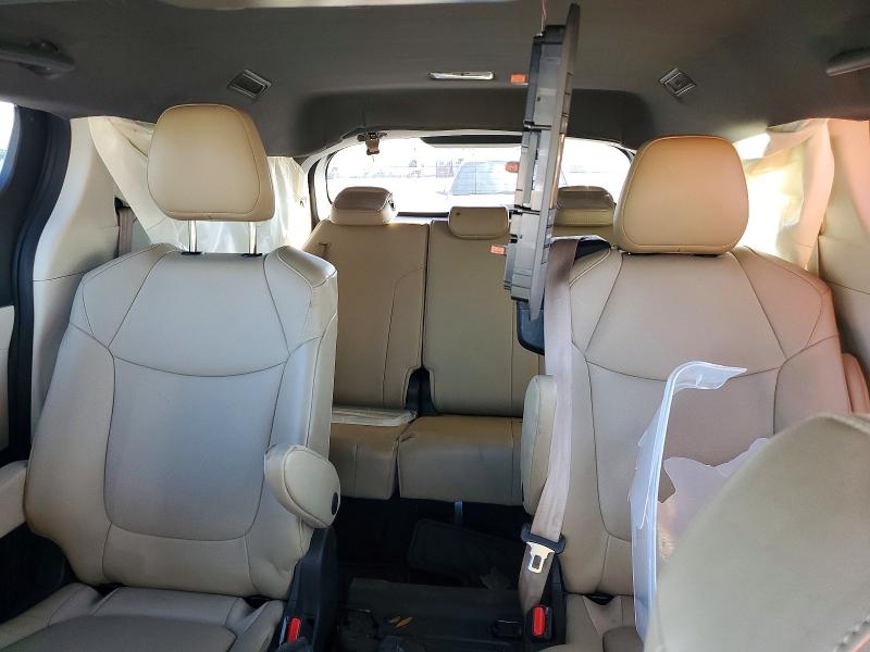 57638016 :رقم المزاد ، 5TDYRKEC9MS054780 vin ، 2021 Toyota Sienna مزاد بيع